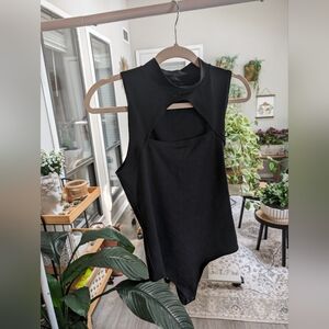 ✨ Abercrombie Sleeveless Bodysuit